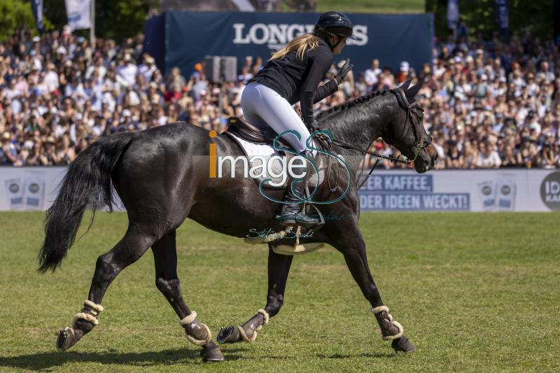 Abahadschi Ahlers Marike GER_Hamburg_20240512_SS350859.jpg